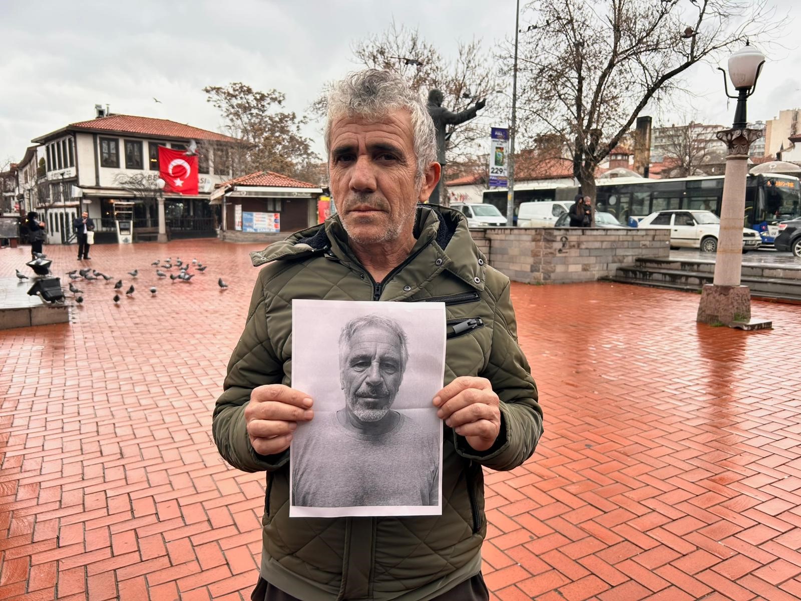 Epstein'e Benzetilen Adam Çareyi Ankara'ya Taşınmakla Buldu (3)