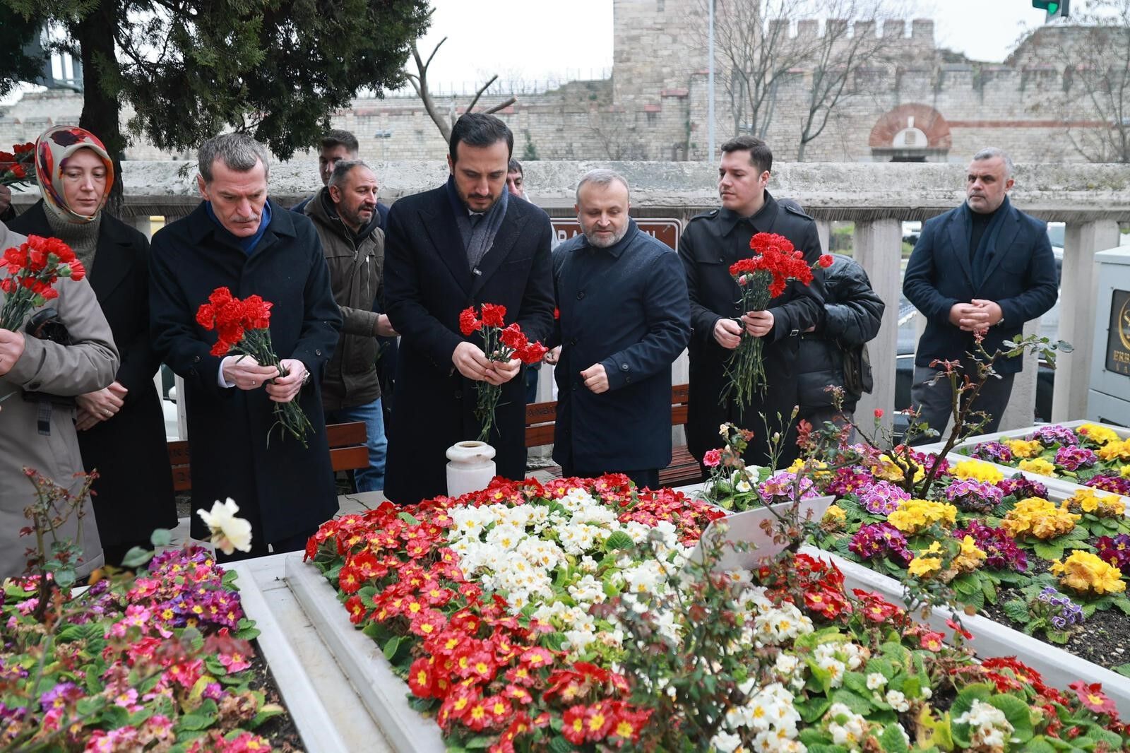 Eski Başbakan Necmettin Erbakan’ı Kabri Başında Anıldı (3)