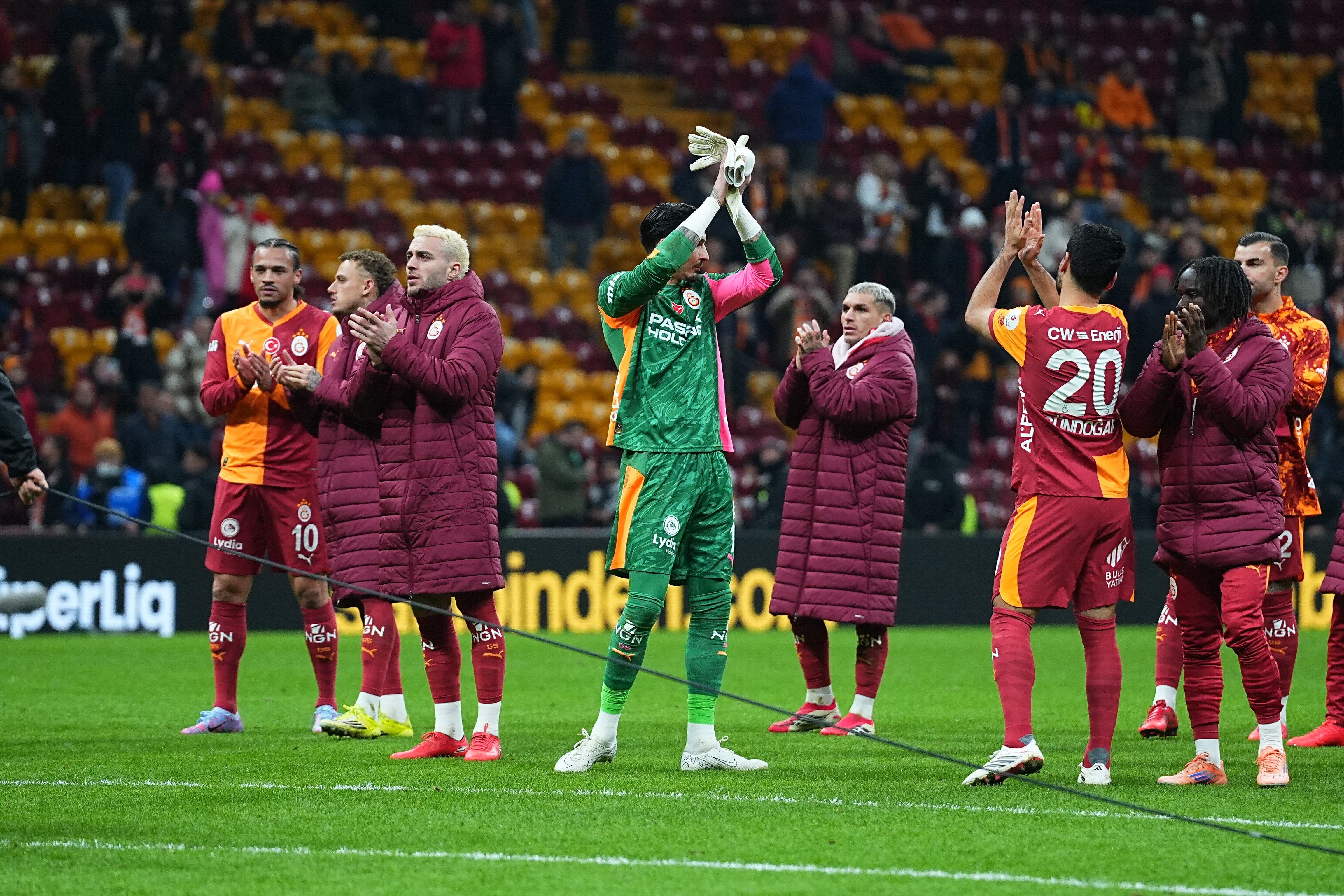 Galatasaray Evinde Rahat Kazandı! Galatasaray 3 Corendon Alanyaspor 1 (50)