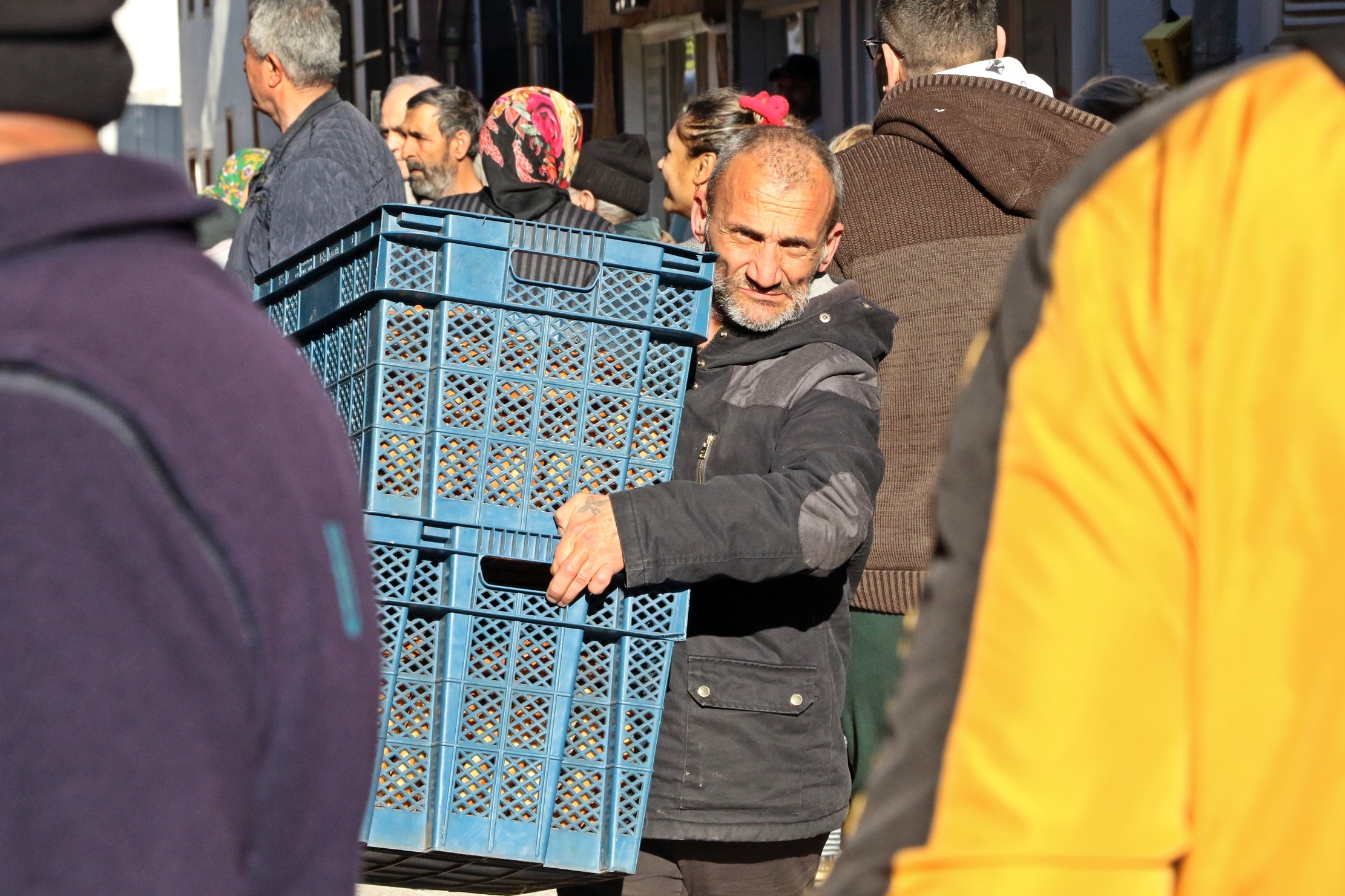 Gizli Hayırseverin Ücretsiz Pide Kuyruğu Antalya Denizli Haber (3)