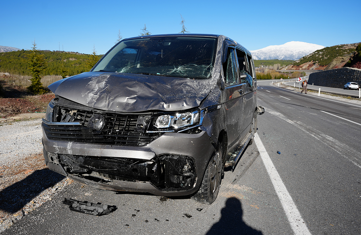 Haber Denizli'de Feci Kaza! Baba Ve Oğlu Hayatını Kaybetti...