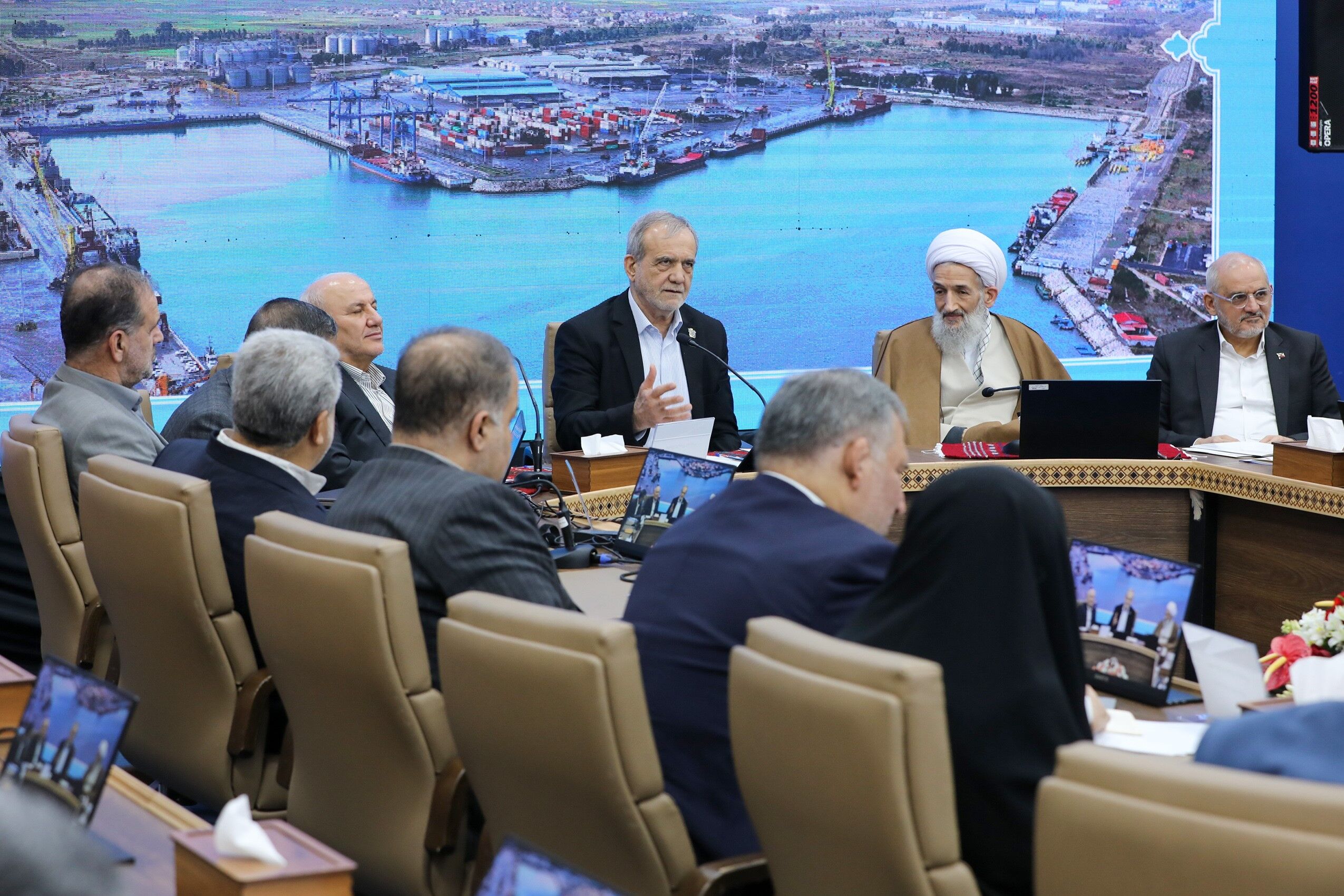 İran Cumhurbaşkanı Pezeşkiyan Nükleer Silahımız Olmayacak (2)