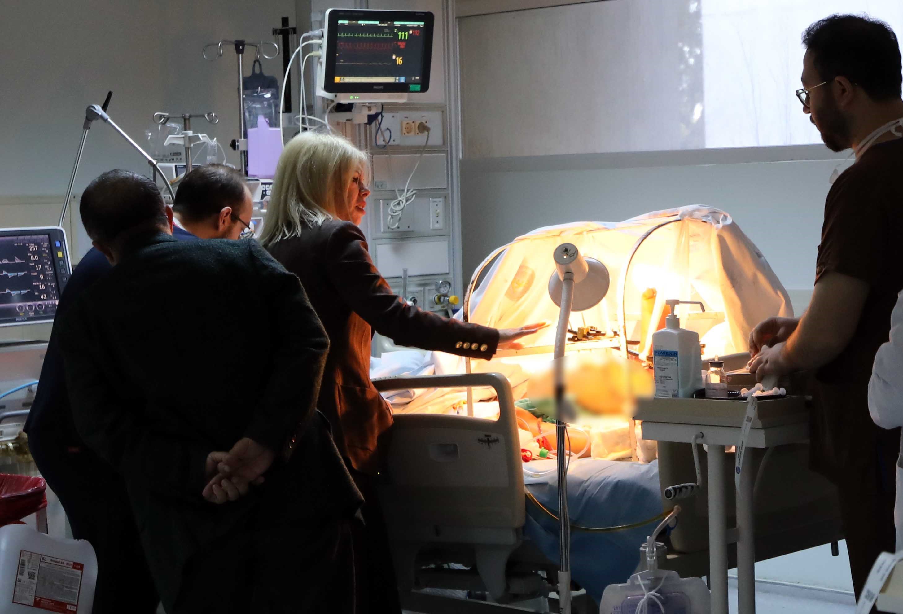 Kolu Ve Bacağı Kopan Hastalar 10 Saatte Aynı Anda Ameliyat Edildi (1)