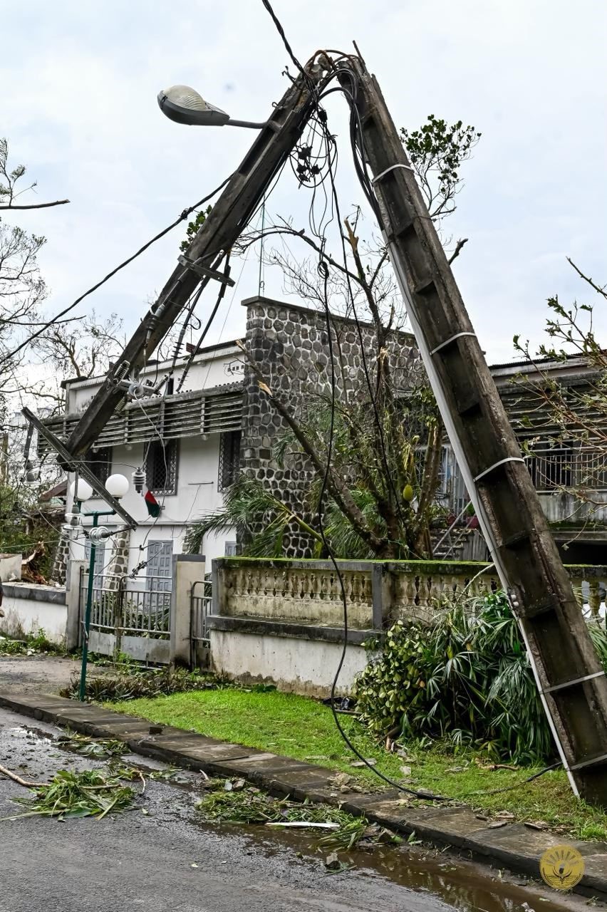 Madagaskar'ı Şiddetli Fırtına Vurdu Çok Sayıda Ölü Ve Yaralı Var! (4)