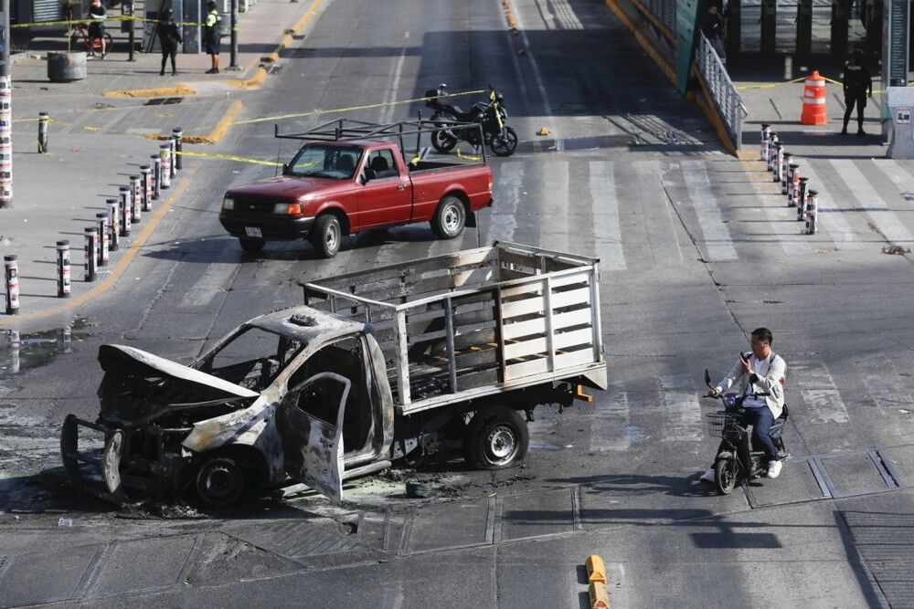 Meksika'da Kartel Operasyonu! Gazeteci Cüneyt Özdemir, Meksika'da Mahsur Kaldı.. (2)
