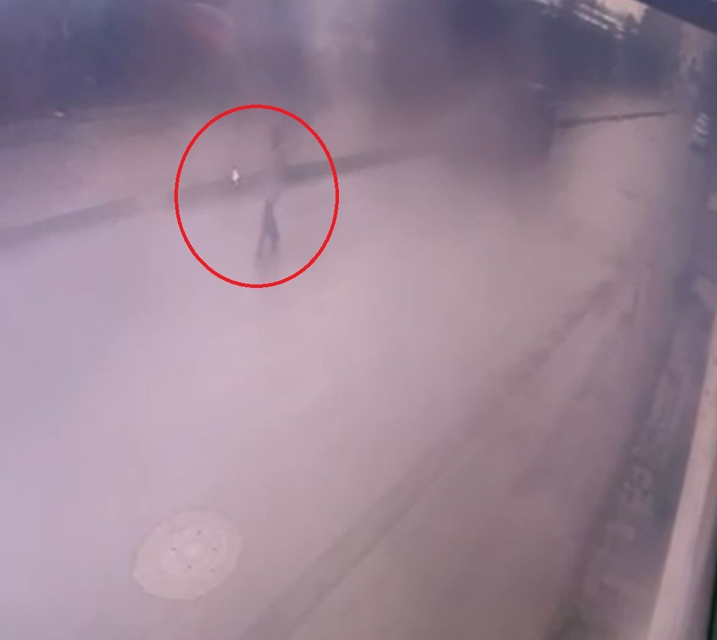 Vicdansız Kadın, 5 Yaşındaki Oğlunu Yüzme Bahanesiyle Öldürdü! (1)