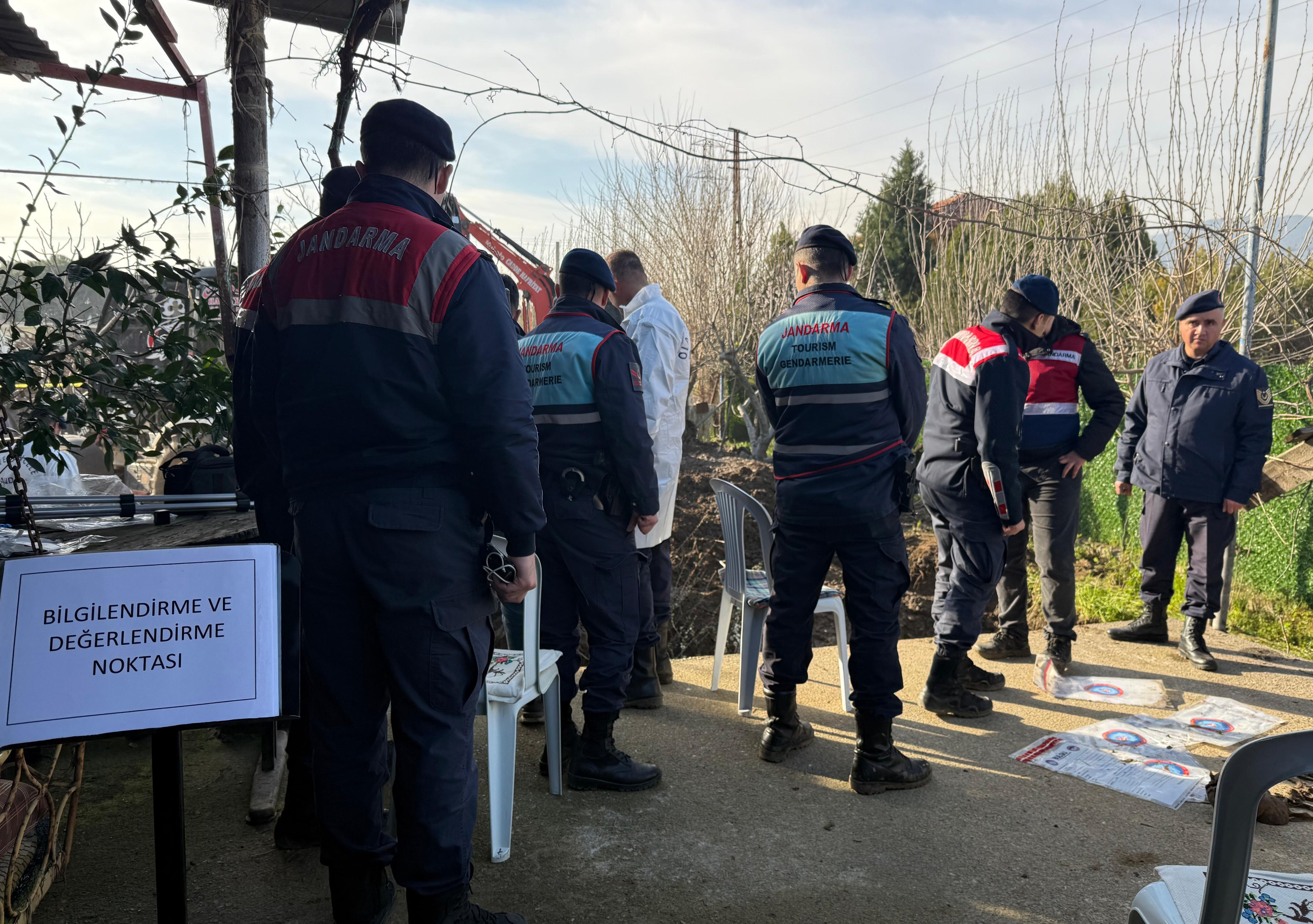 Yasak Aşk Cinayetinde Kan Donduran Itiraf! 17 Yıldır Kayıp Sanılan Kadını Meğer Öldürüp Izmir Manisa Asayiş Haber Kadın Cinayeti (1 (3)
