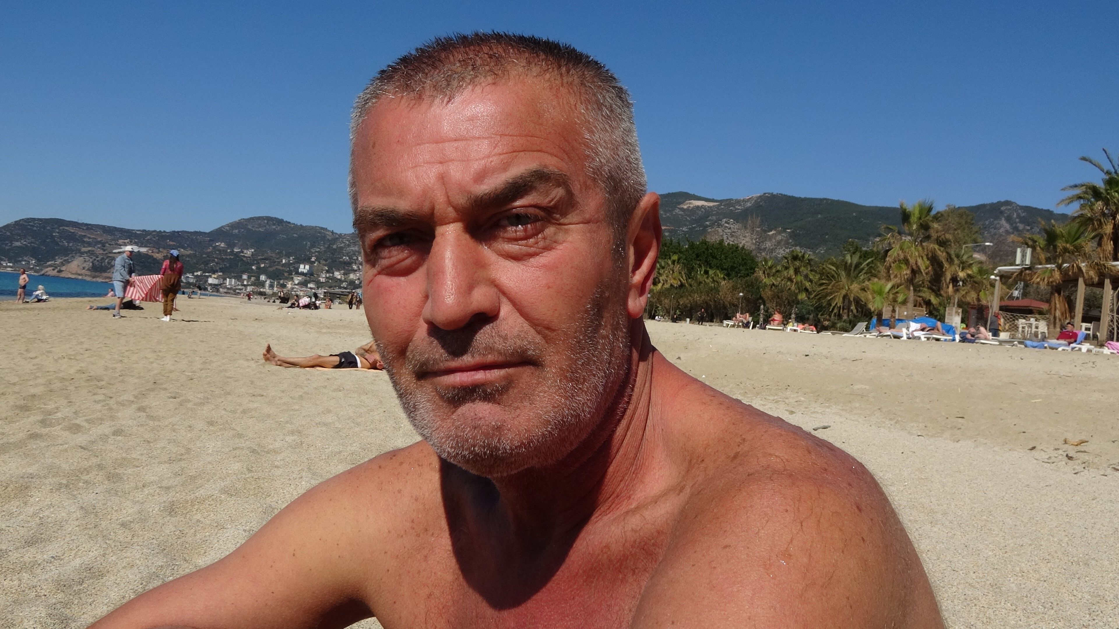 Antalya Alanya'da Mart Ayında Denize Girdiler... (9)