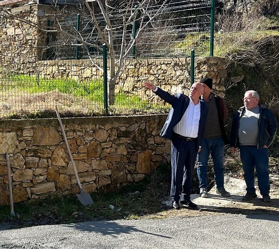 Babadağ Yolları Yenileniyor! Başkan Kumral Çalışmaları Yerinde İnceledi! (4)