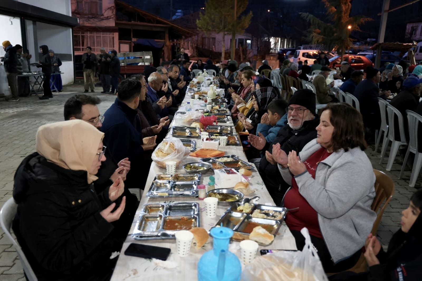 Çameli Belediyesi Gönülleri Iftar Sofrasında Buluşturmaya Devam Ediyor (3)