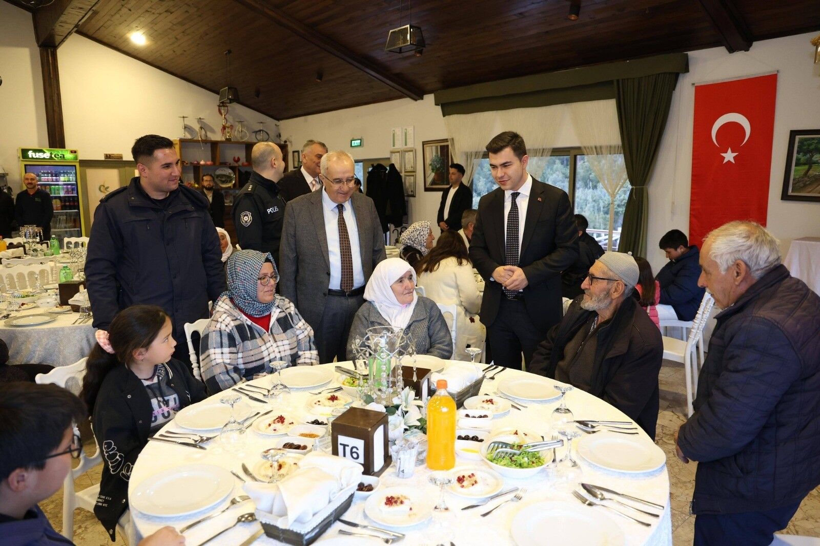 Çameli protokolü şehit ve gazi aileleriyle iftar sofrasında buluştu