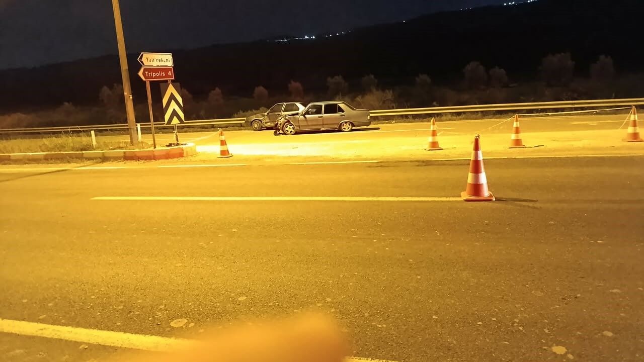 Denizli Buldan’da Kavşakta Kaza! (3)