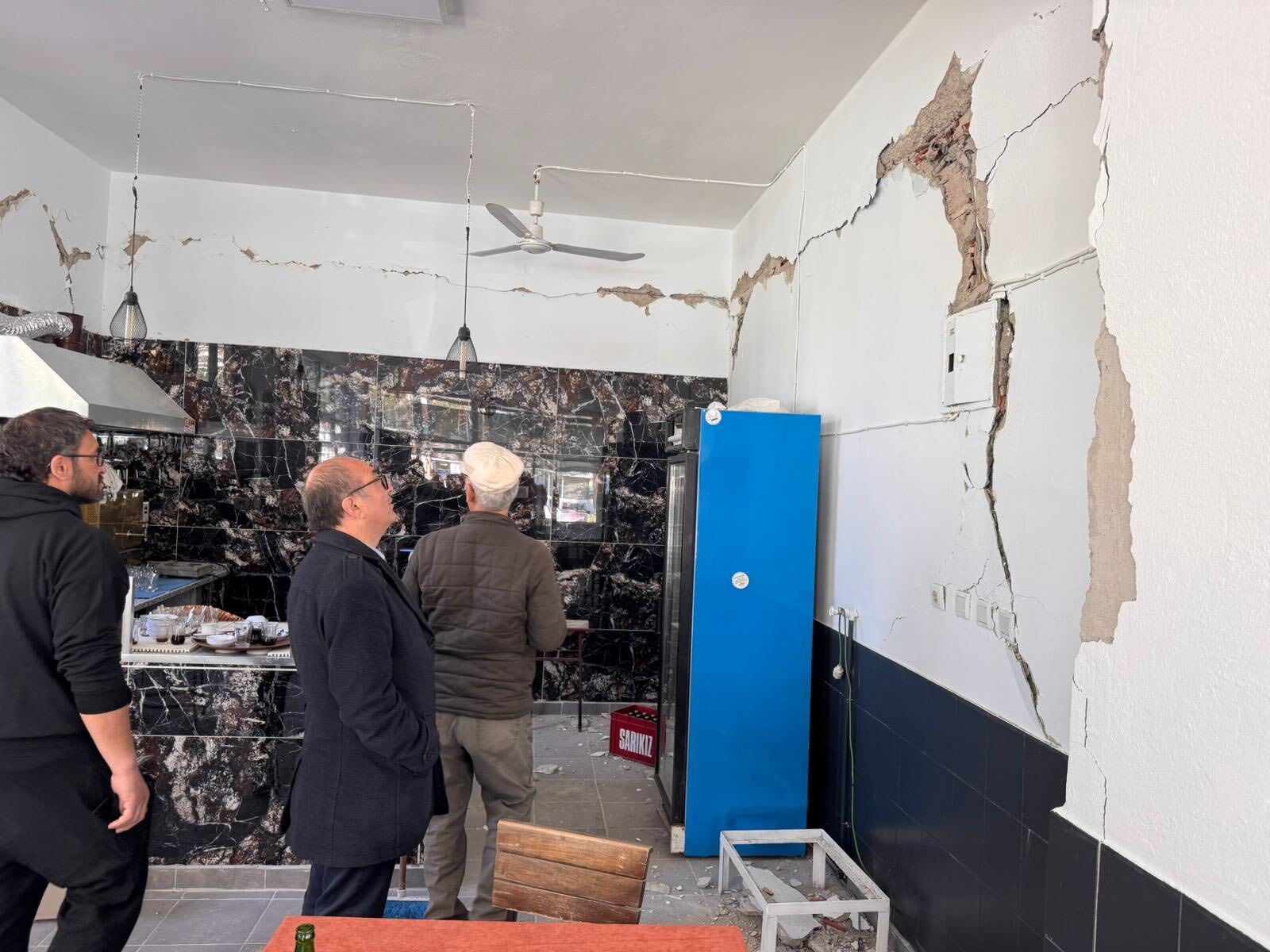 Denizli Haber Deprem Bölgesi Inceleniyor (1)