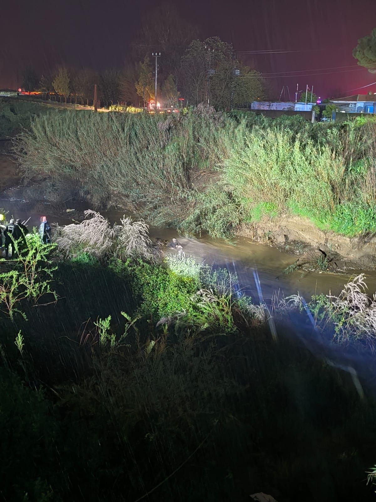 Denizli Haber Dereye Kapıldı (2)