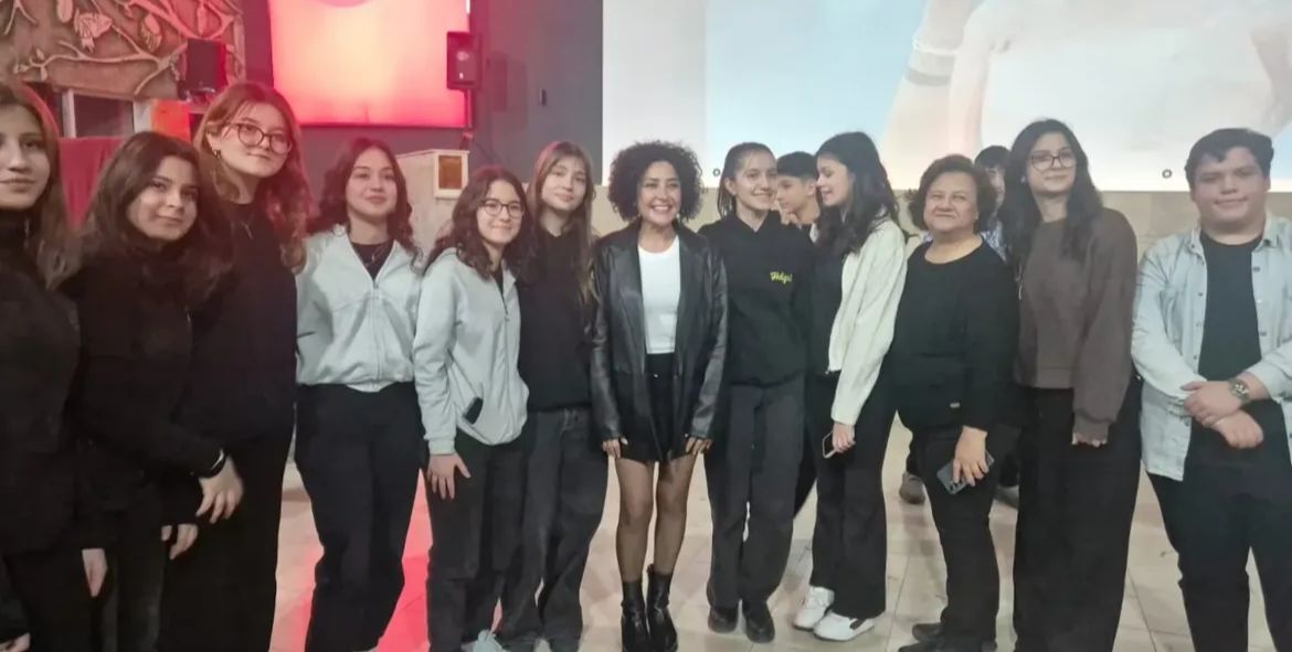 Denizli Haber Melek Mosso Denizli'de (1)