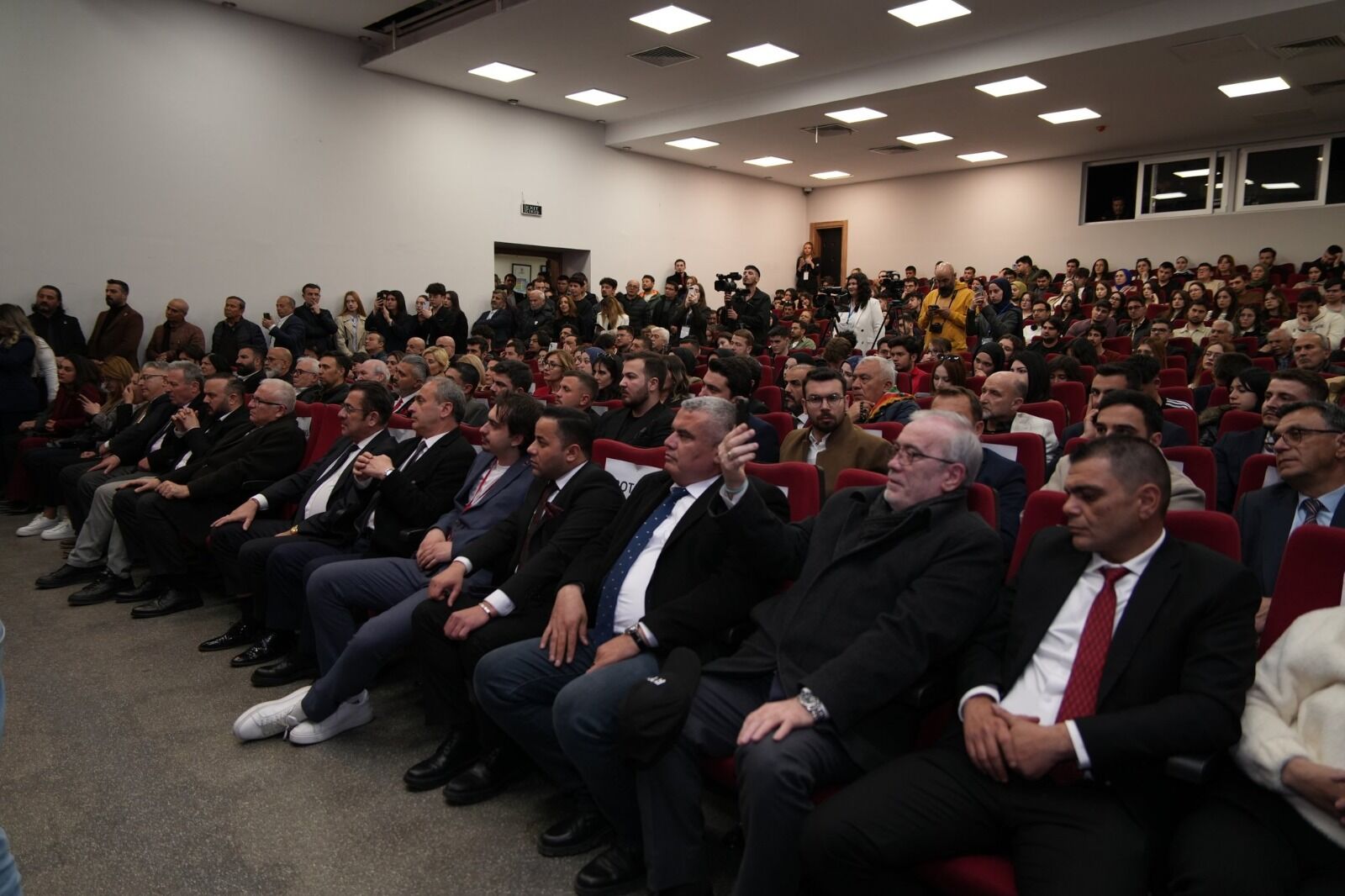 Denizli’de Gençler Sordu, Özdağ Yanıtladı Denizli Haber (1)