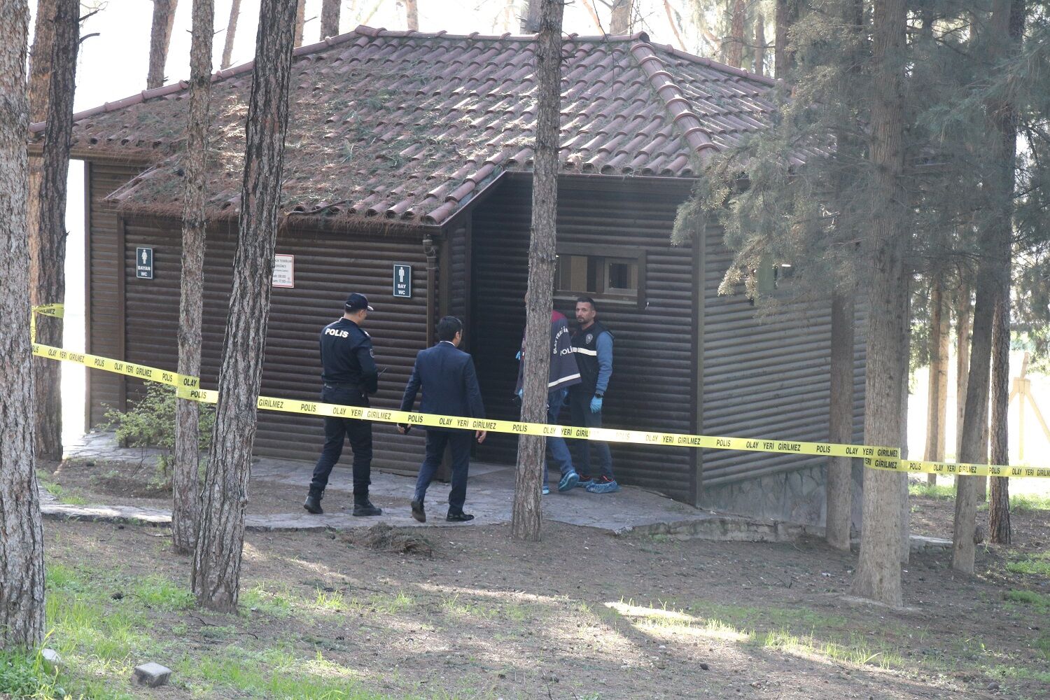 Denizli'de Serinhisar Parkı'nda Temizlik Işçisi Ali Beyhan Lavaboda Ölü Bulundu Denizli Haberleri Haber Denizli (6)