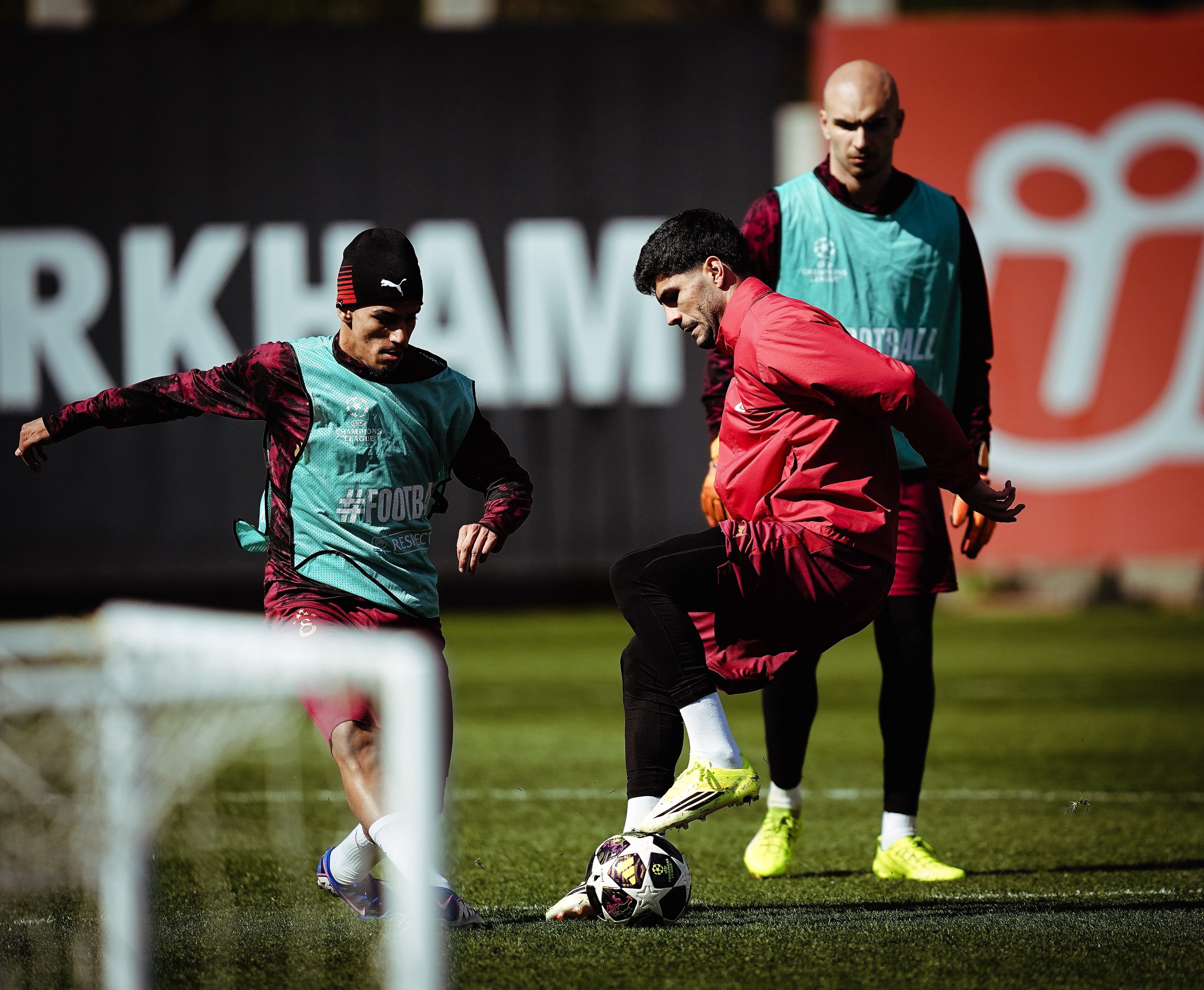 Galatasaray, Liverpool Maçı Hazırlıklarına Başladı (3)