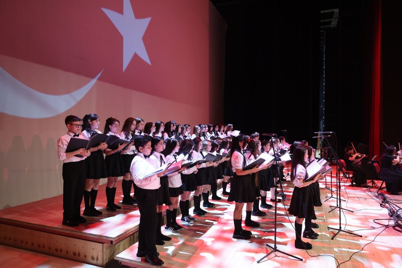 Büyükşehir Çocuk Korosu’ndan 23 Nisan Konseri (2)