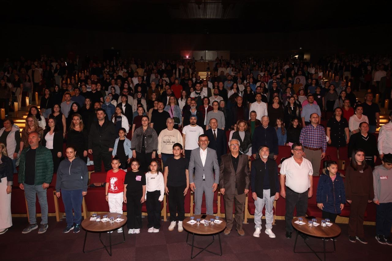 Büyükşehir Çocuk Korosu’ndan 23 Nisan Konseri (3)