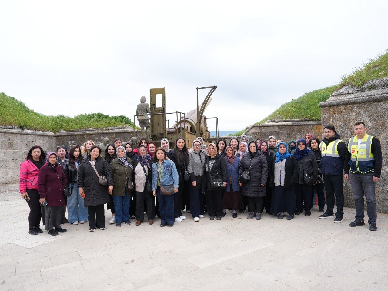 Büyükşehir’den Çallı Kadınlara Çanakkale Yolculuğu (9)