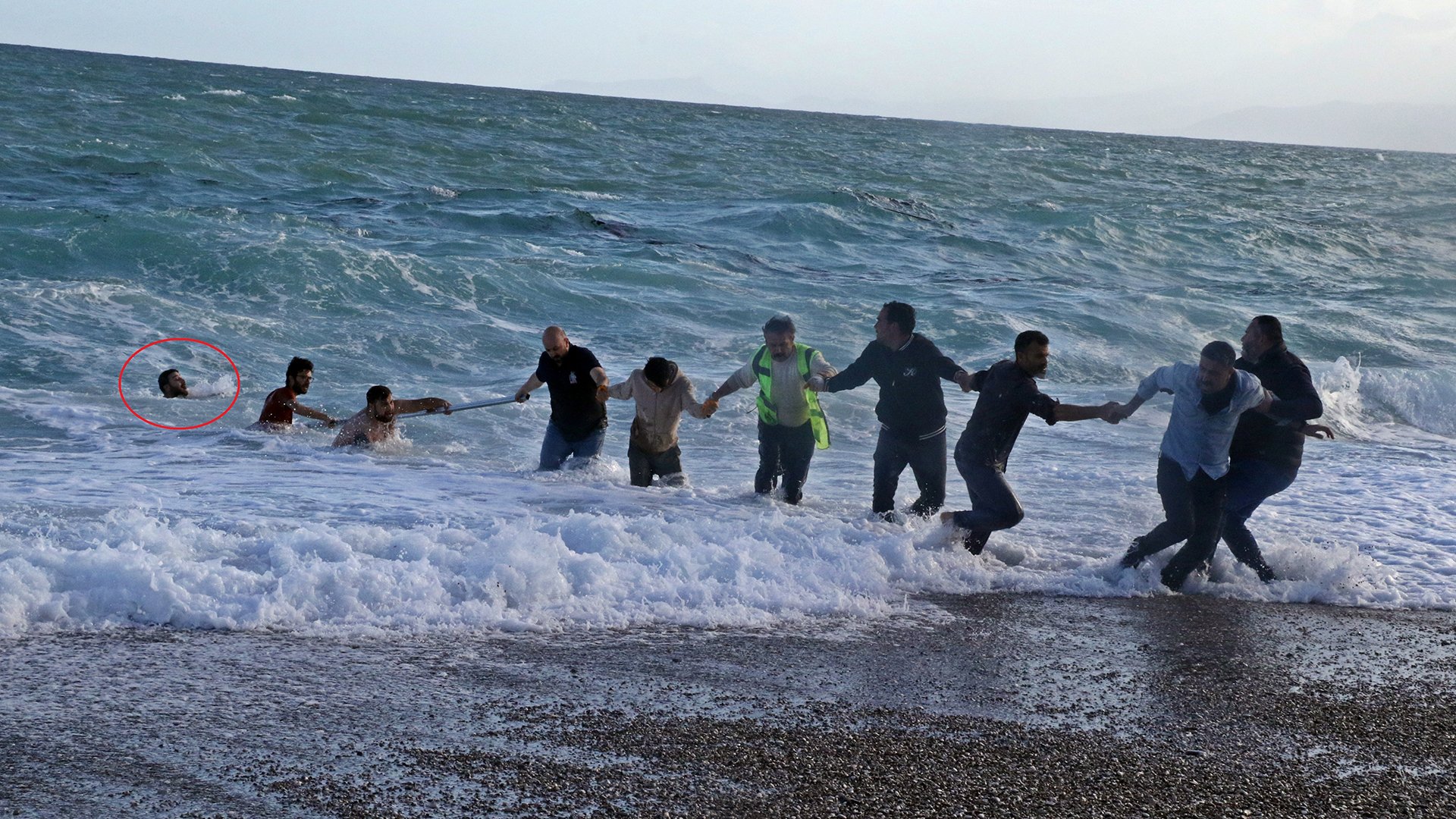 Denizli Haber Antalya Deniz Can Verdi.jpg2