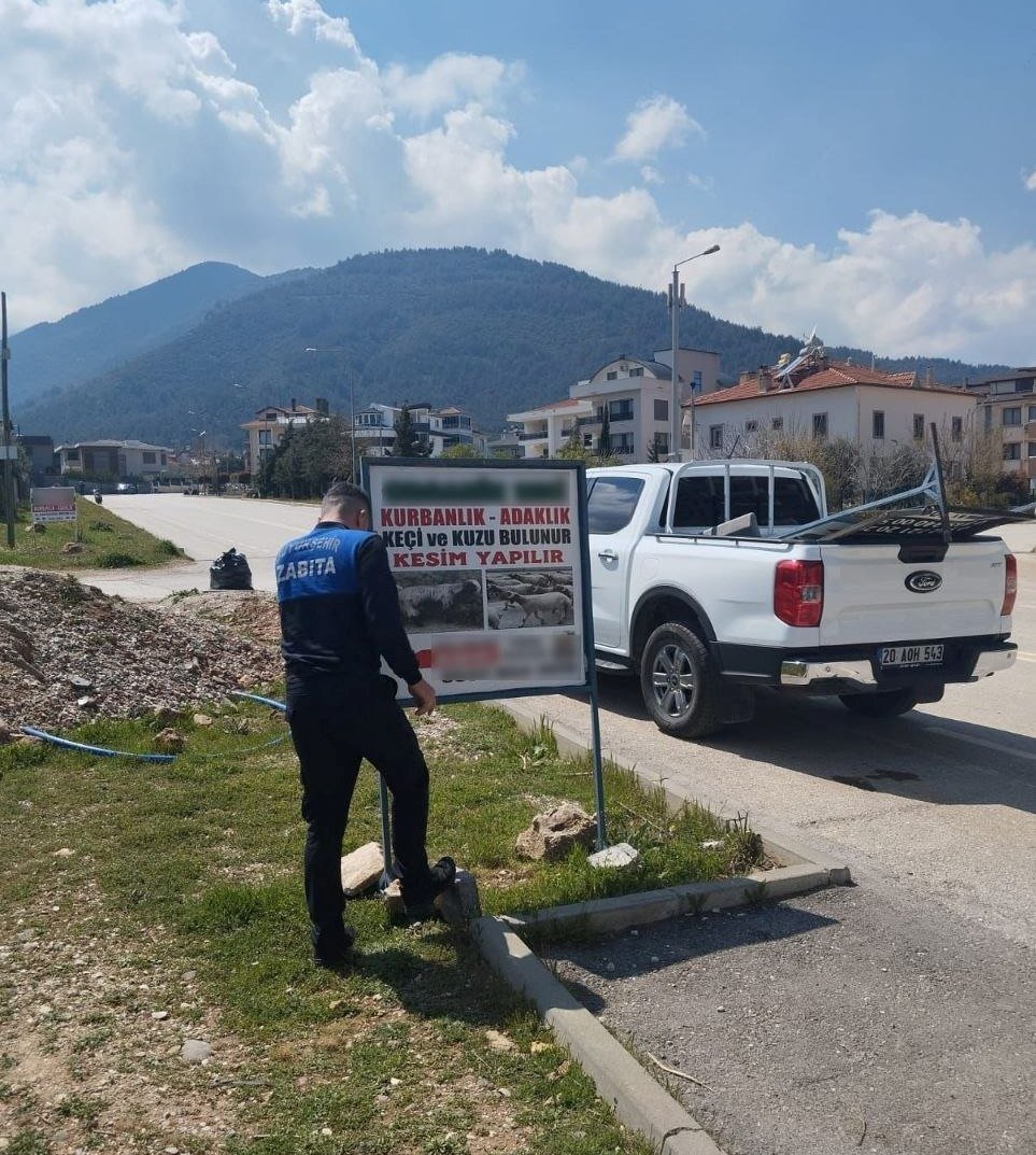 Denizli Haber Büyükşehir Zabıta’dan Totem Ve Tabela Denetimi (2)