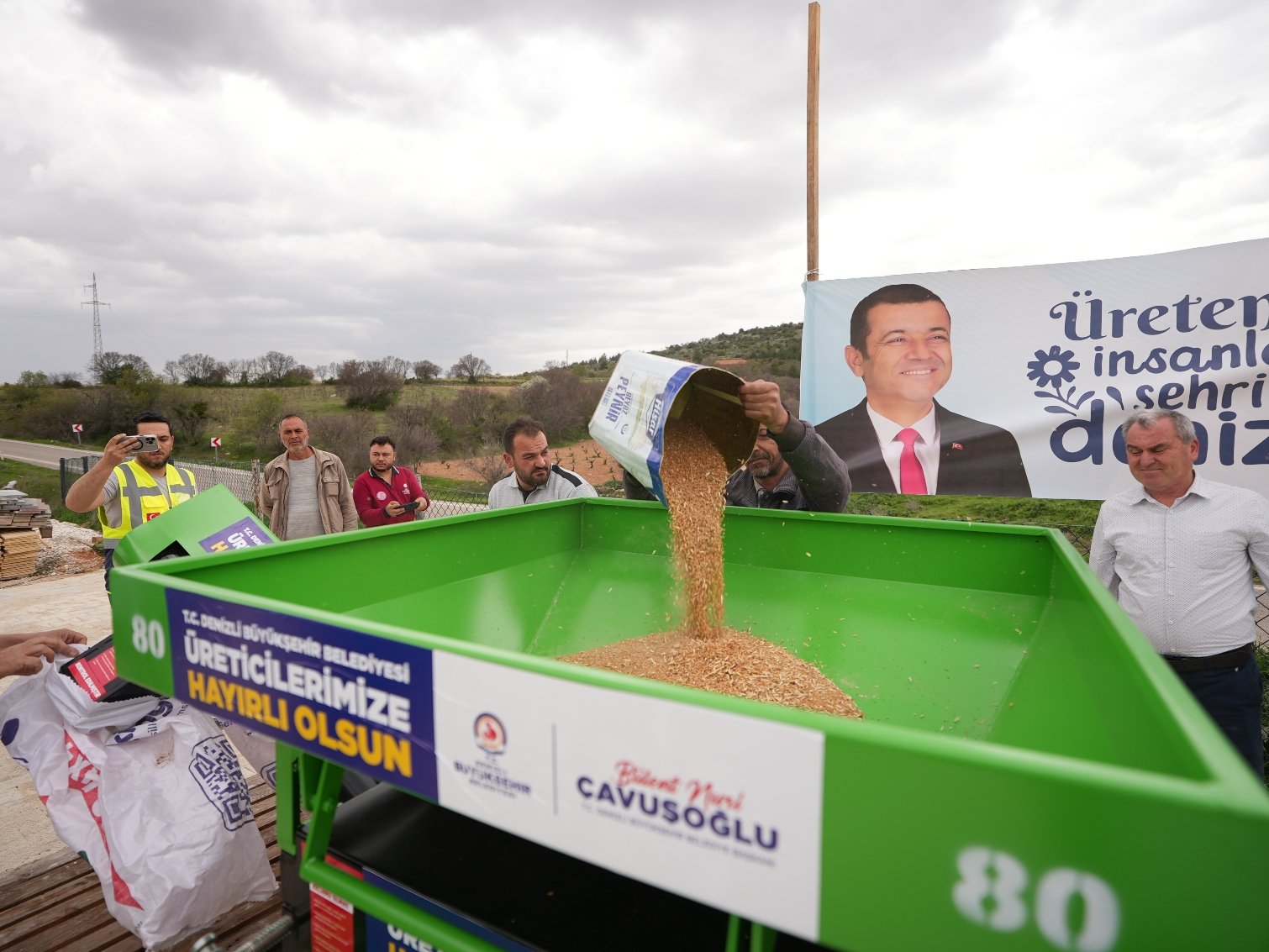 Denizli Haber Denizli Büyükşehir’den Bekilli’ye Tarımsal Makine Desteği (6)