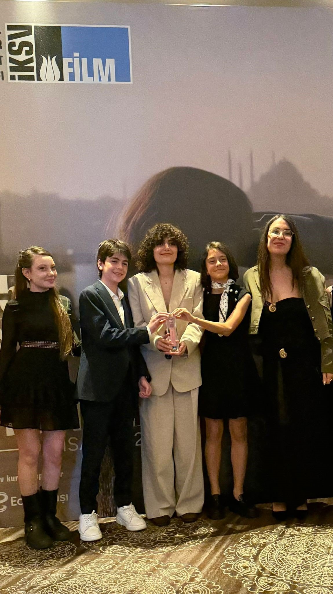 Denizli Haber Genç Oyuncu Mustafa Konak'ın Başrolünde Yer Aldığı Yerçekimi Ne Ödül2