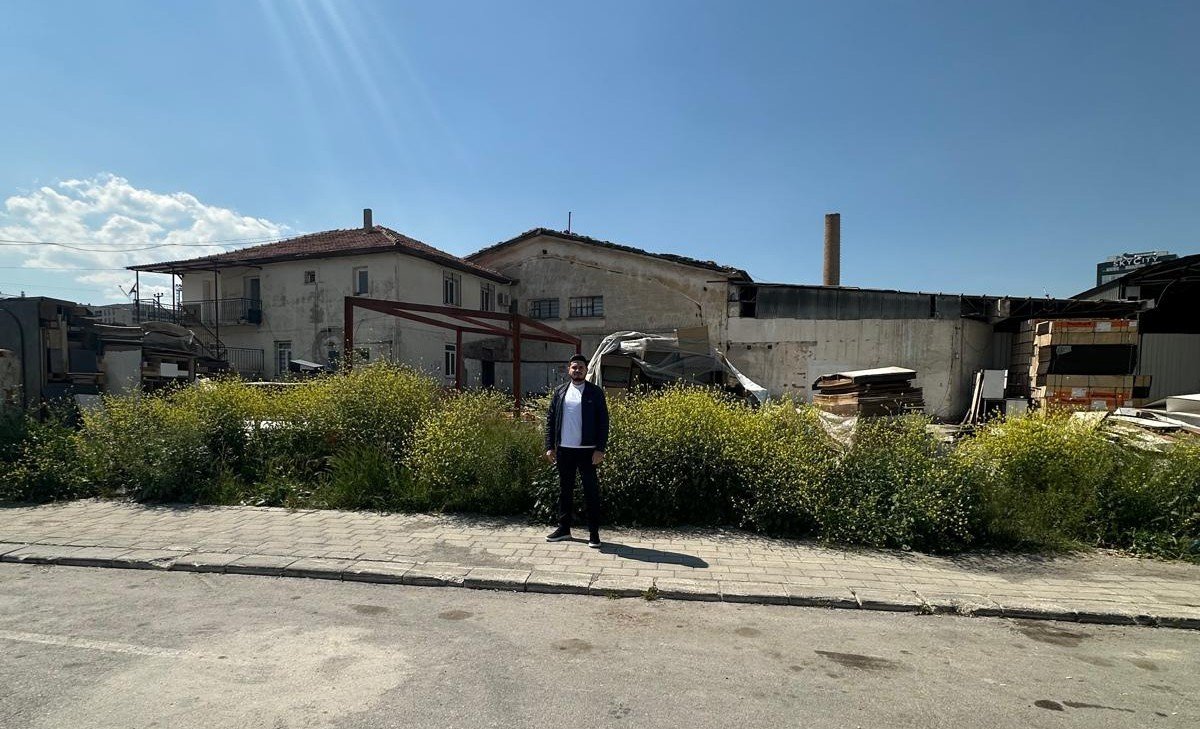 Denizli Haber İmalathanesi Kundaklanan Iş Adamı Yargılama Sürecinin Uzatılmasına Tepki Gösterdi4