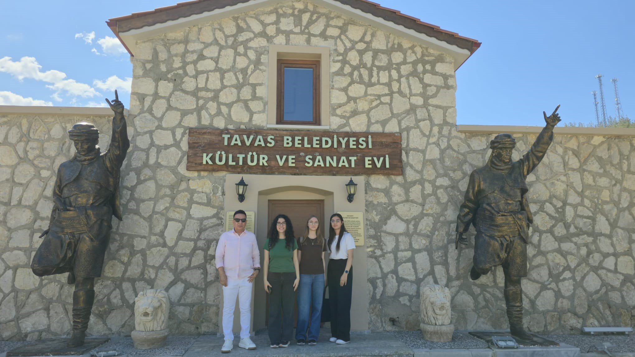 Deni̇zli̇ Haber Köpekçi̇ Nuri̇ Efe Araştırma Konusu (5)