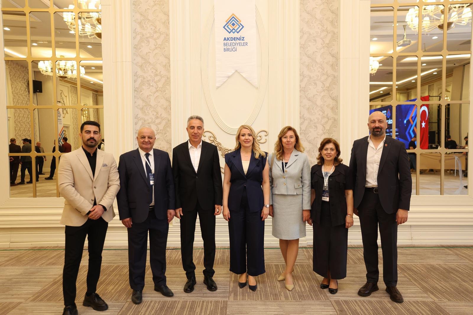 Denizli Haber Merkezefendi̇ Beledi̇yesi̇ Atatürk Bi̇li̇m Merkezi̇’ne Ödül (4)