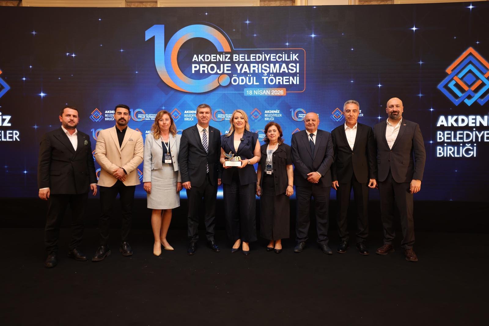 Denizli Haber Merkezefendi̇ Beledi̇yesi̇ Atatürk Bi̇li̇m Merkezi̇’ne Ödül (6)