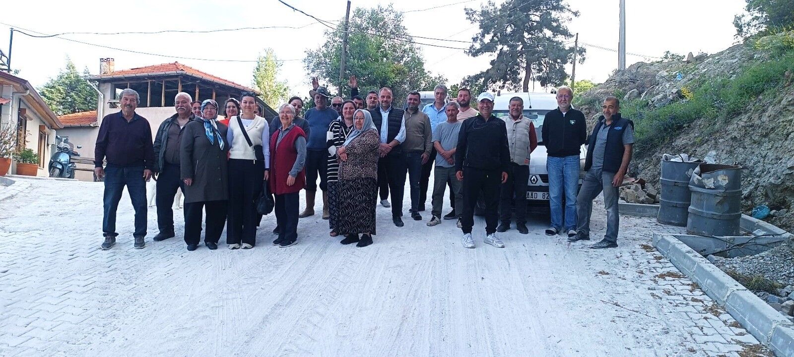 Çaybaşı’nda tamamlanan yol çalışmaları vatandaşı memnun etti