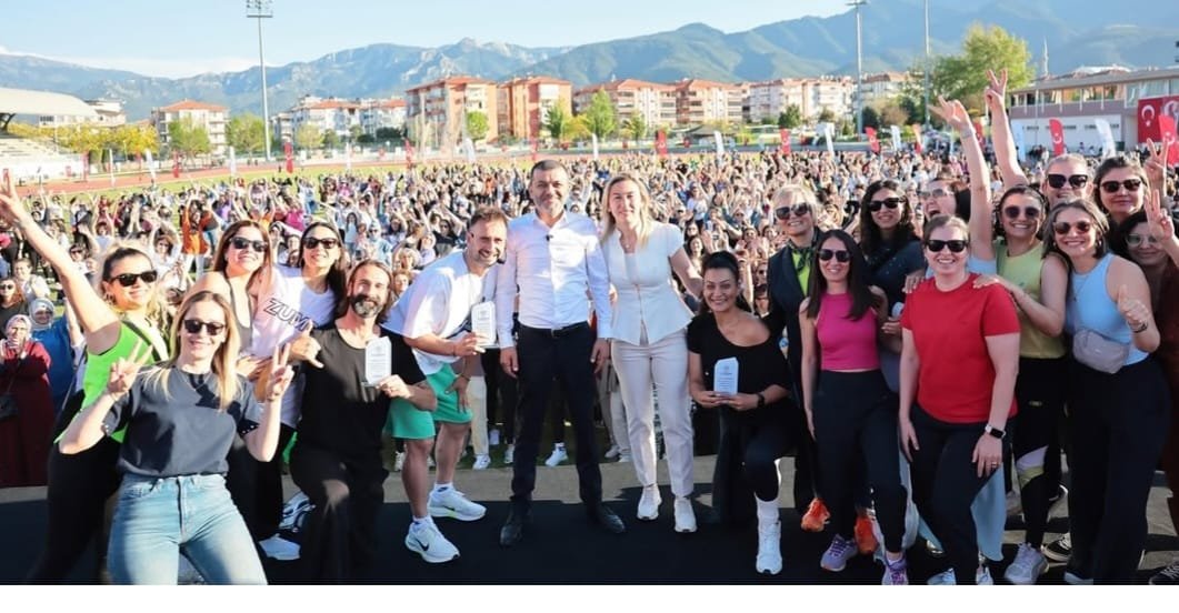 Denizli Haber Çavuşoğlu Büyükşehi̇rler'i̇n Türki̇ye Şampi̇yonu!2