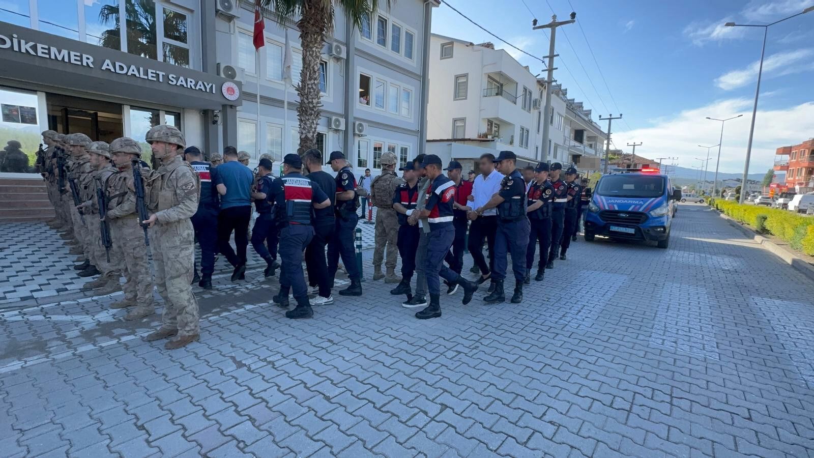 Denizli Haber Daltonlar'a Darbe 10 Tutuklama