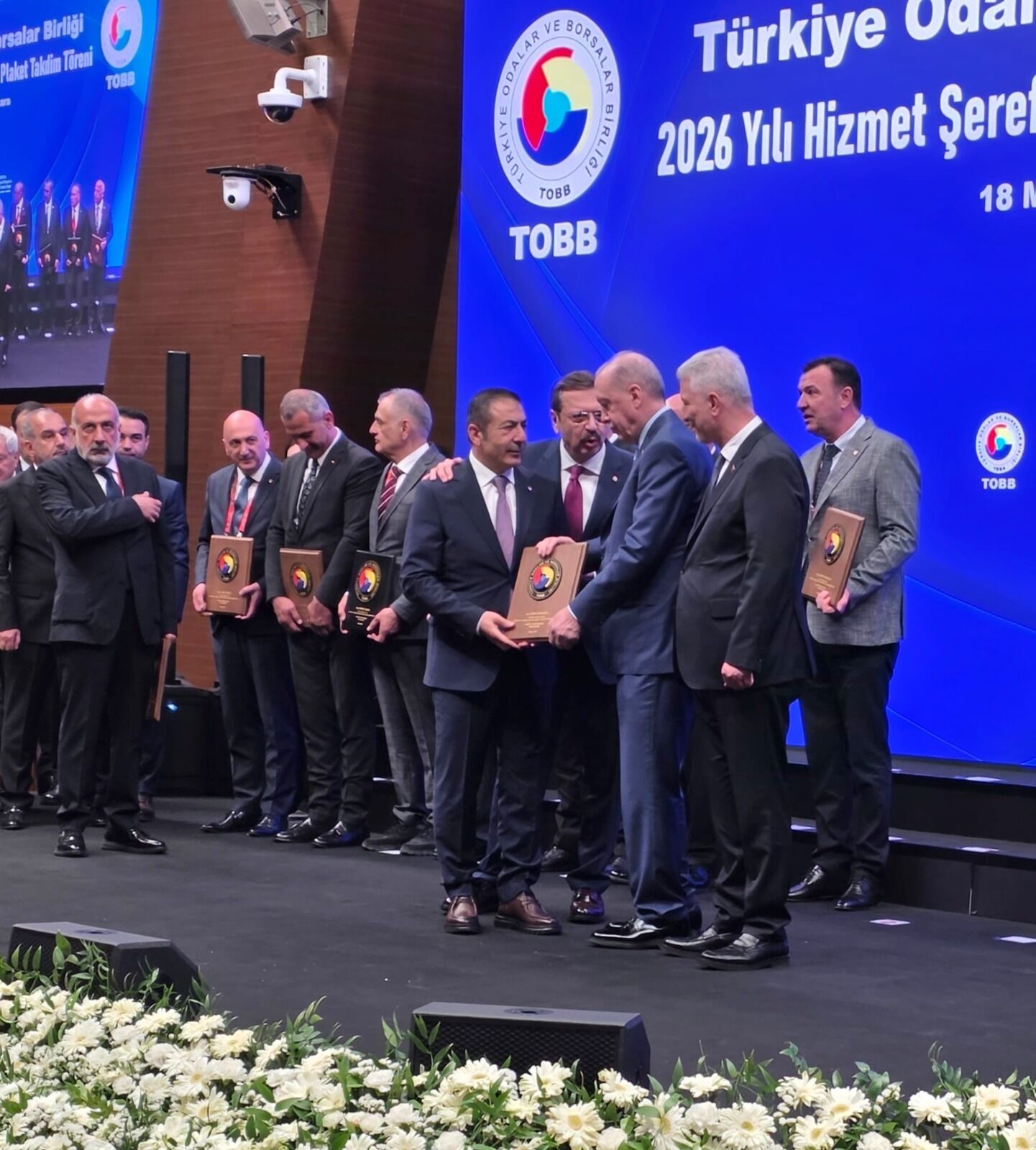 Deni̇zli̇ Haber Dto Başkani Uğur Erdoğan’a Hi̇zmet Şeref Plaketi̇3
