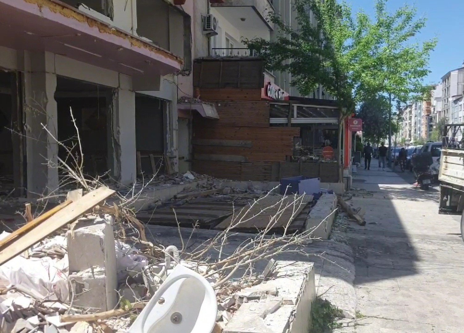 Deni̇zli̇ Haber Maloz Yağmuru (2)
