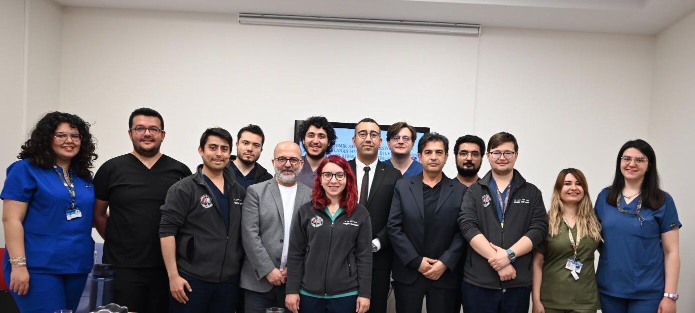 Denizli Haber Paü Hastanelerinde Nadir Vaka Başarıyla Ameliyat Edildi