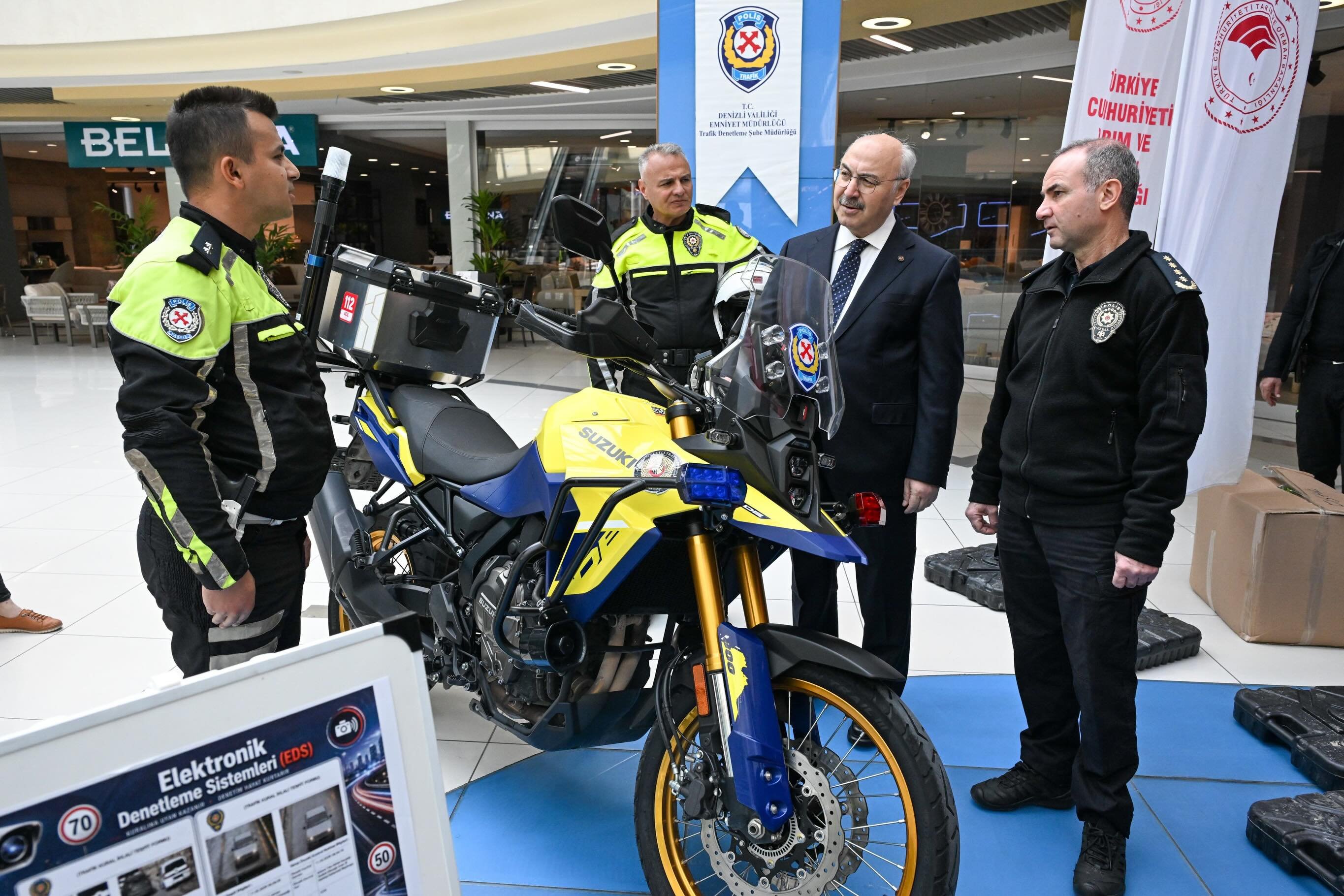 Denizli’de Trafik Haftası Kutlamaları Küçük Dedektifler İş Başında!, (2)