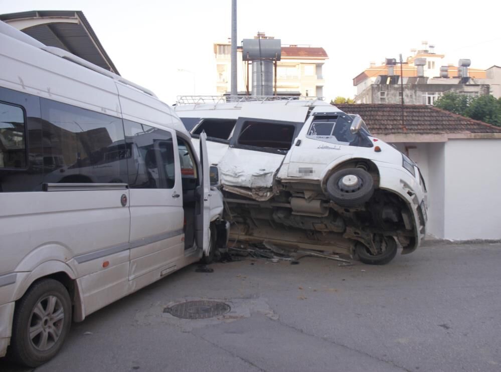 Denizli Haber Antalya Işçi Arabası Kaza