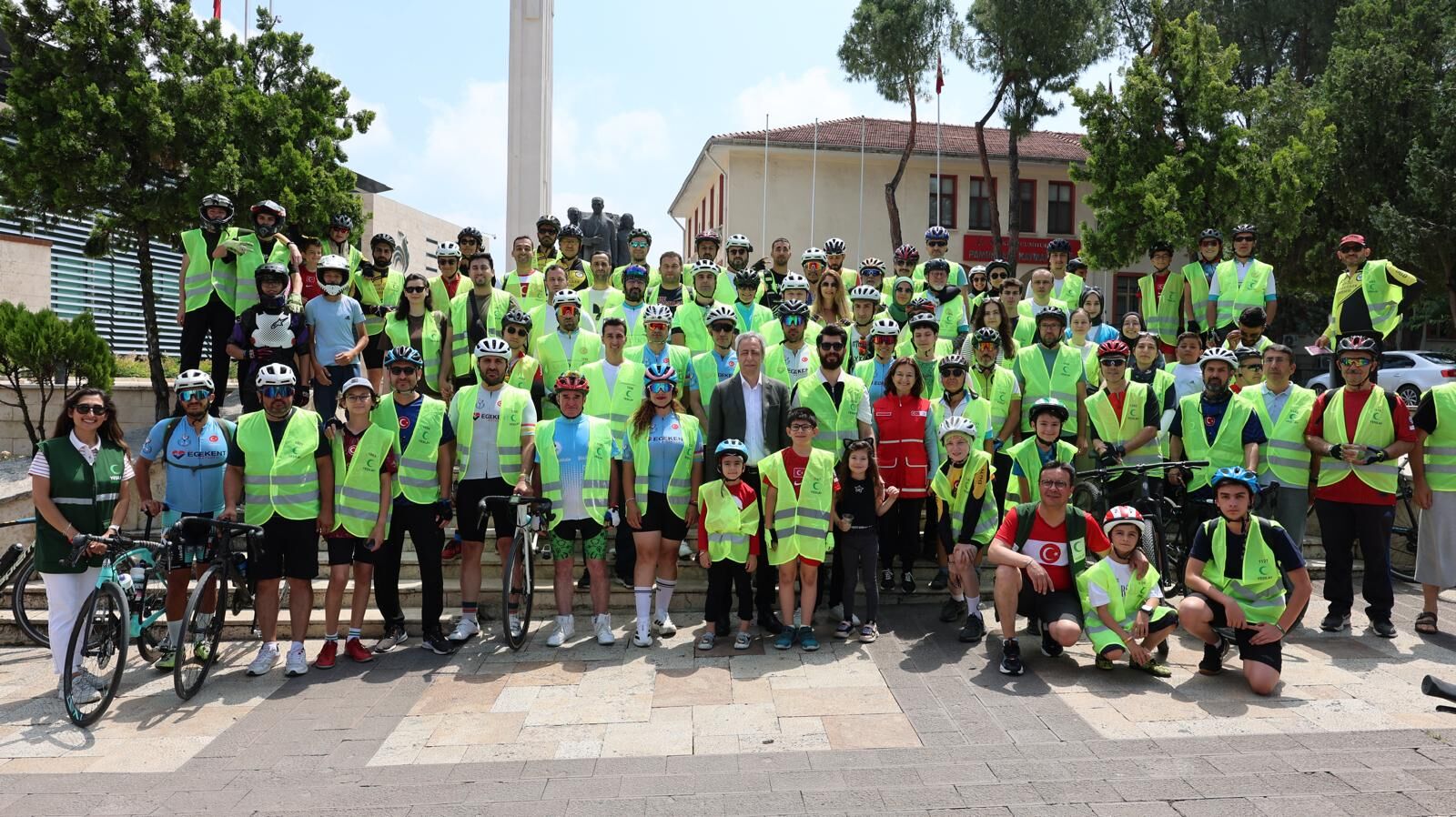 Deni̇zli̇ Haber Yeşi̇l Ay (2)