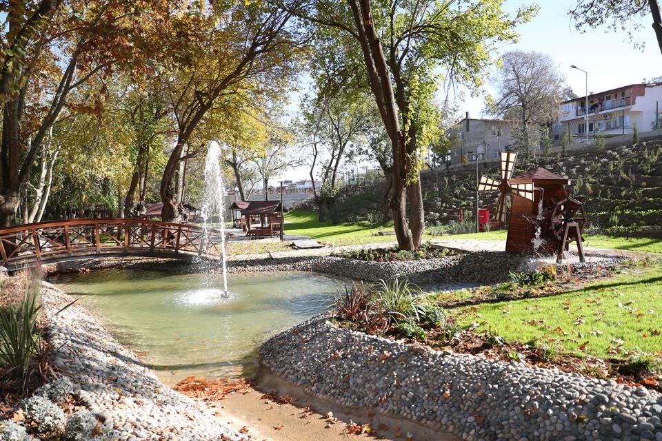 Merkezefendi̇ Beledi̇yesi̇ Parklari Yaza Hazir (3)-2