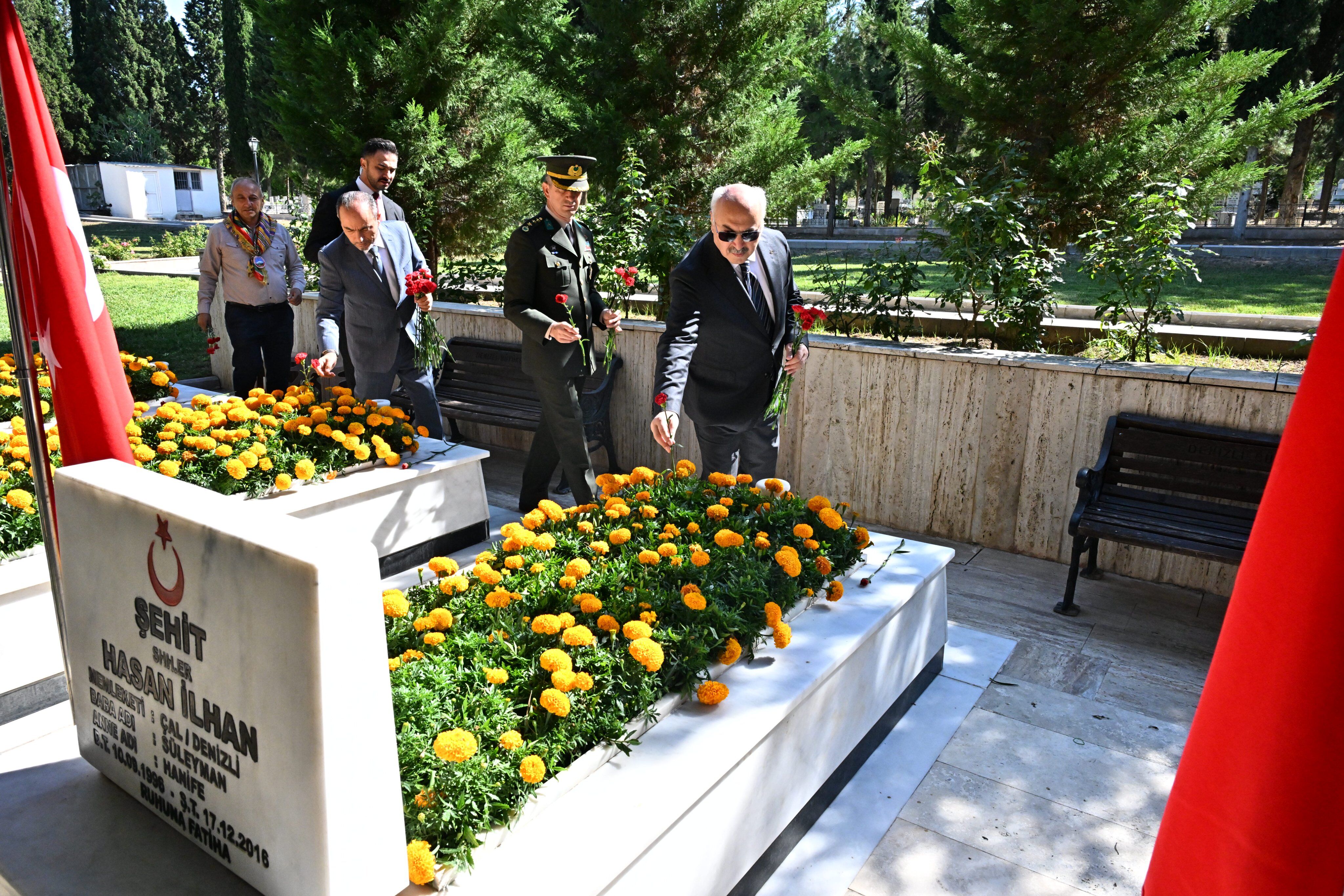 Denizli Haber 15Temmuzşehitlerianıldı (1)-1