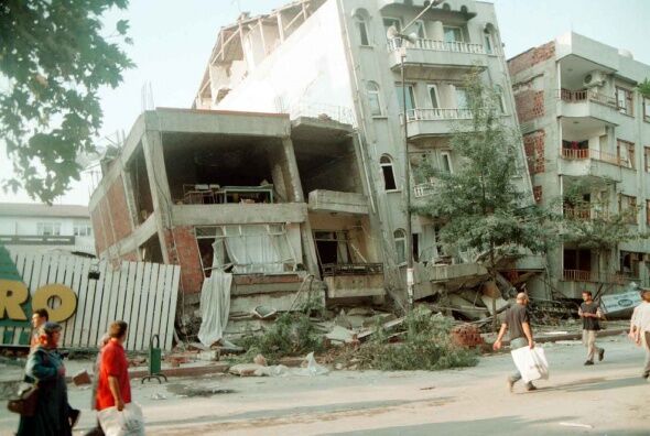 Denizli Haber Deprem 1999 (3)