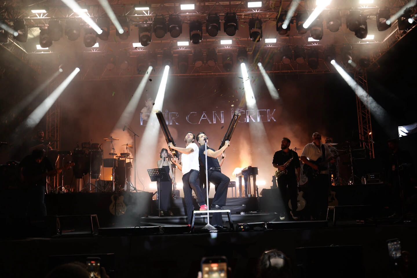 Denizli Haber Emir Can Konser Tavas (6)