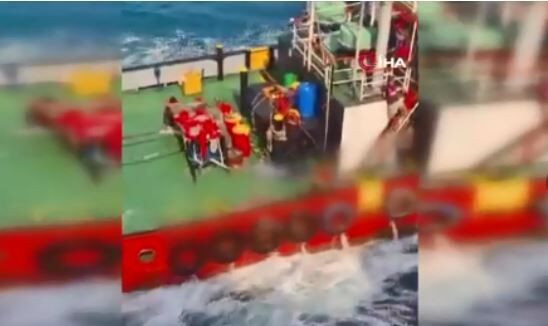 Endonezya açıklarındaki gemi kazasında 6 kişi öldü
