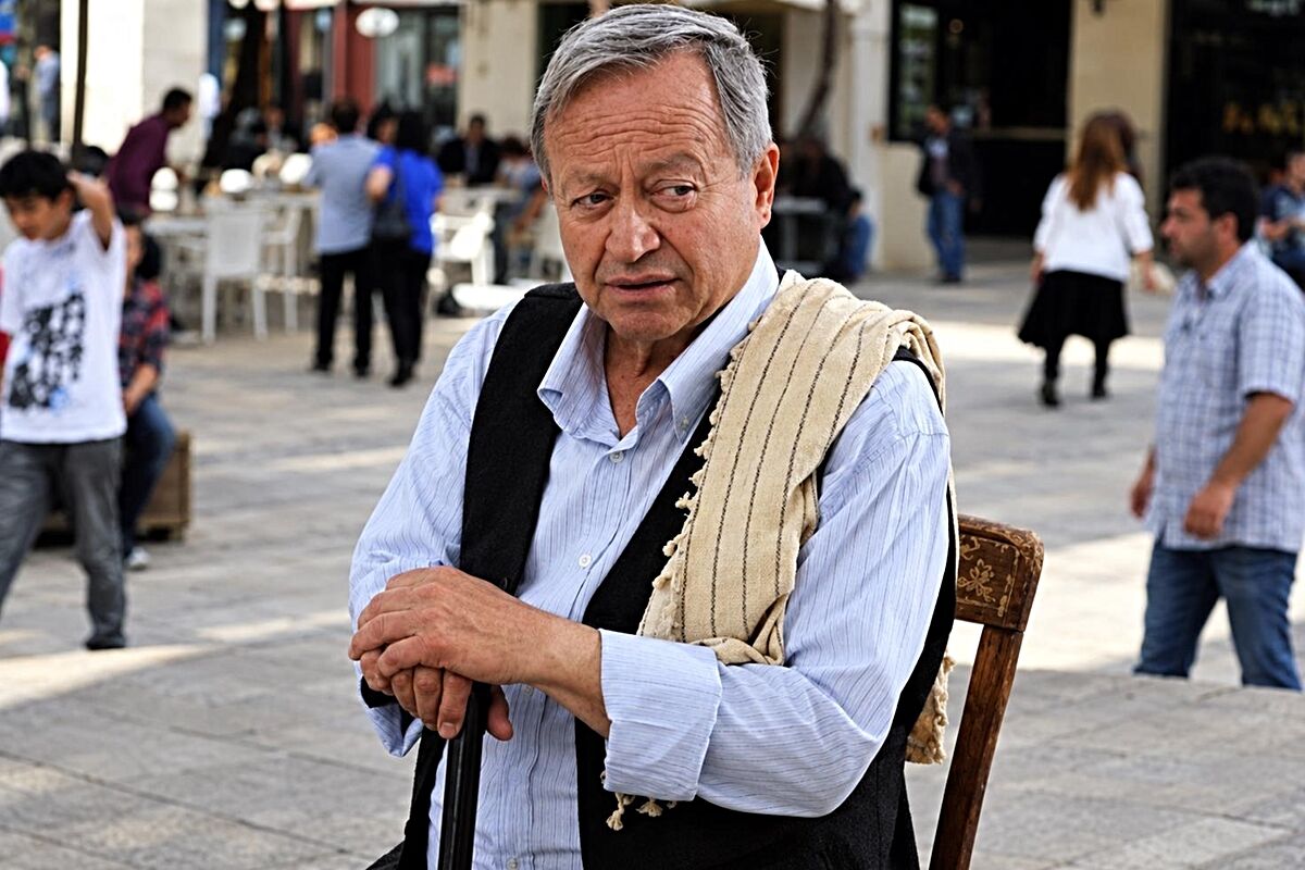 Usta tiyatrocu Münir Canar hayatını kaybetti
