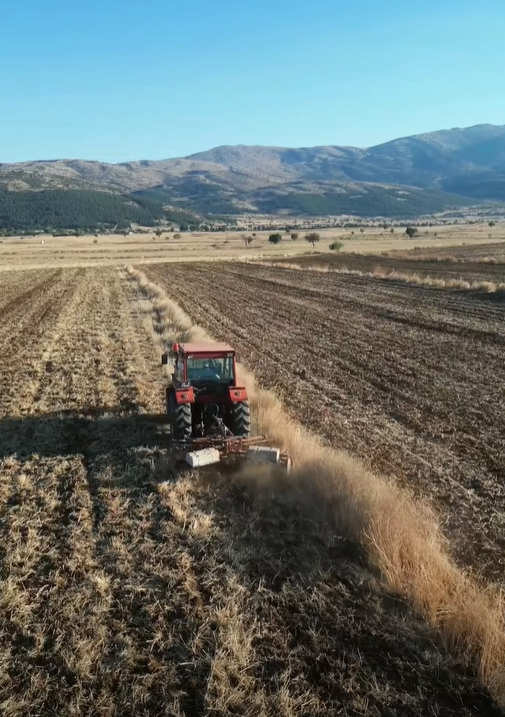 Denizli Haber Başkan Tatık Traktörün Başına Geçti (1)-1