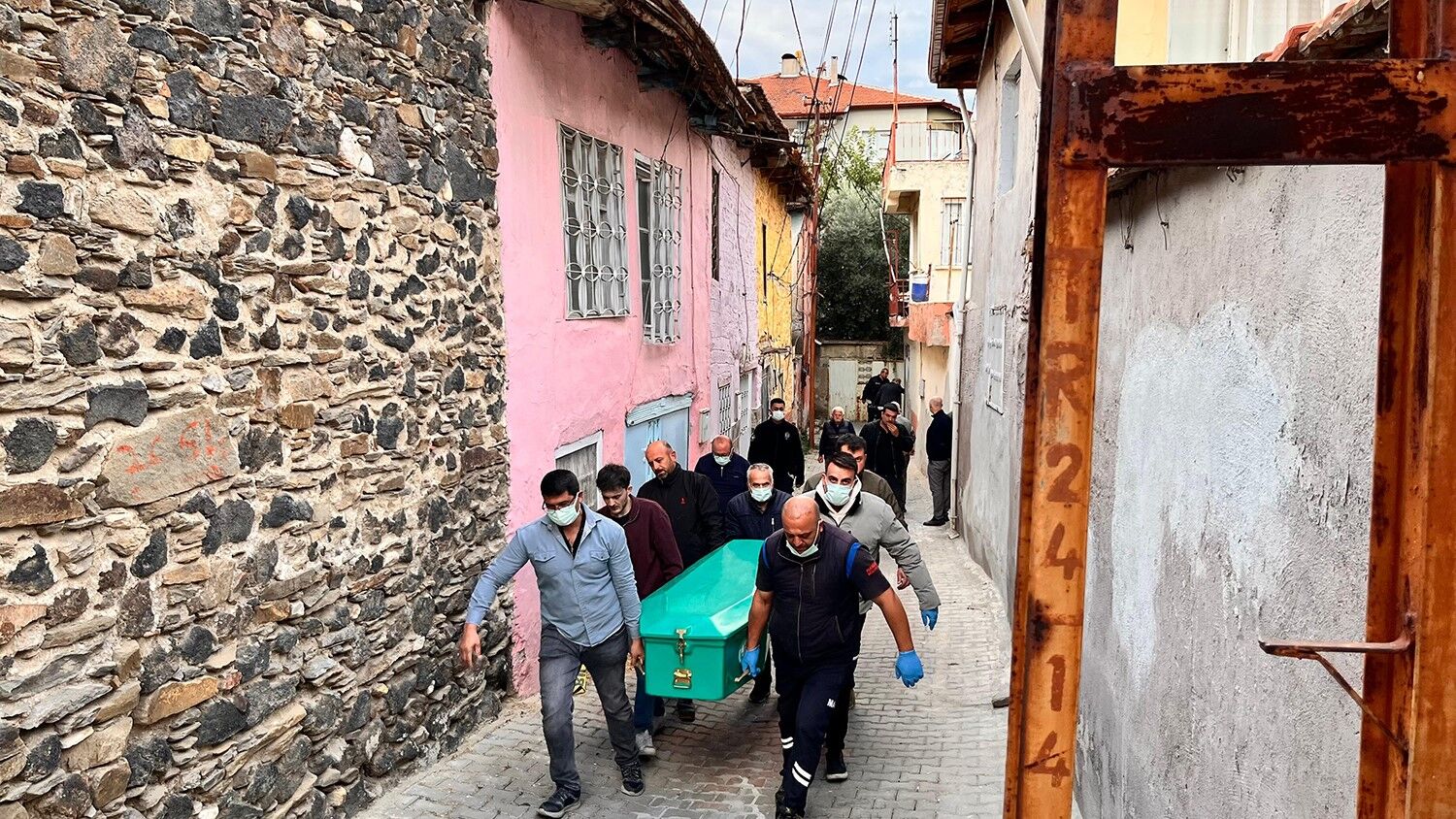 Denizli Haber Kula Evınde Ölu